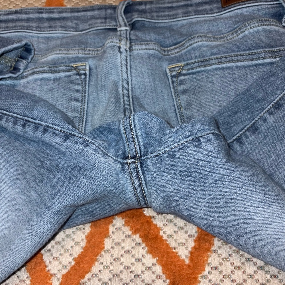 Judy Blue Boyfriend Fit Jeans Size 13/31 Light Wash Stretch - Picture 10 of 11